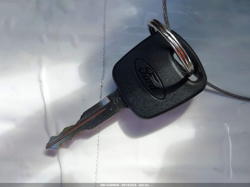 2000 Ford F-150 Lariat/Xl/Xlt VIN: 1FTRX07L2YKA29325 Lot: 43260846