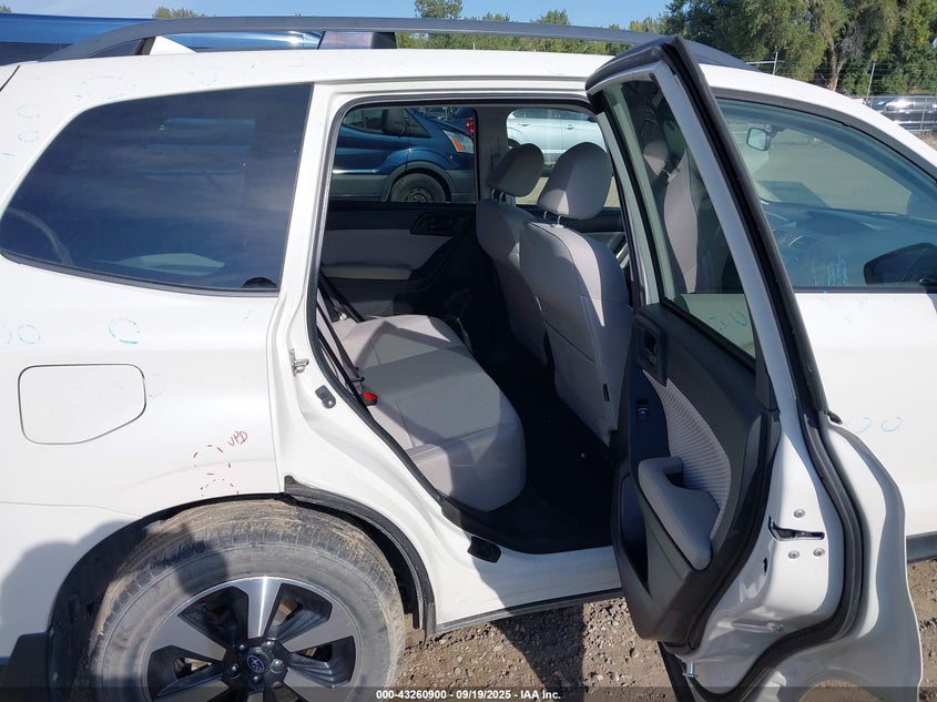 2017 Subaru Forester 2.5I Premium VIN: JF2SJAEC1HH456893 Lot: 43260900