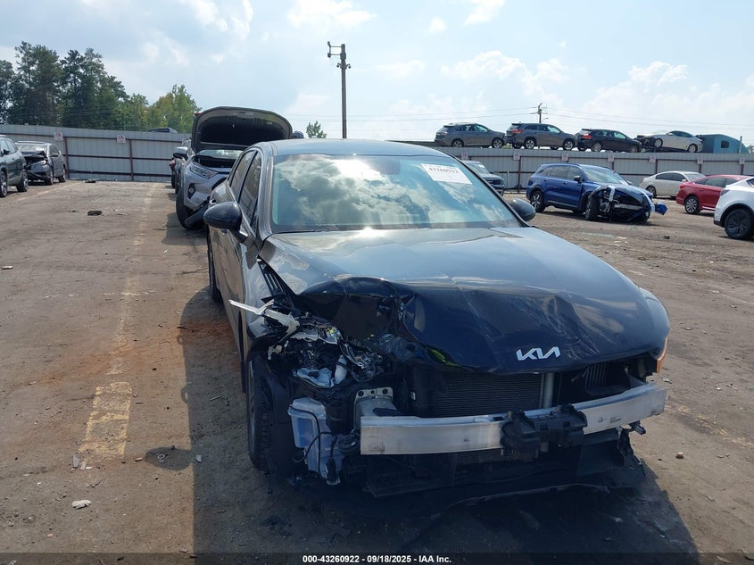 2022 KIA K5 LXS - 5XXG14J22NG102750