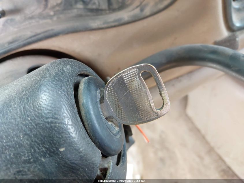 2002 Chevrolet Silverado 1500 Ls VIN: 2GCEC19T421427981 Lot: 43260969