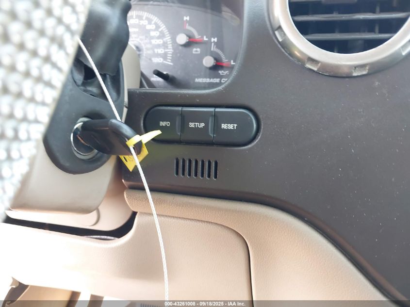 2003 Ford Expedition Eddie Bauer VIN: 1FMPU17LX3LB71698 Lot: 43261008