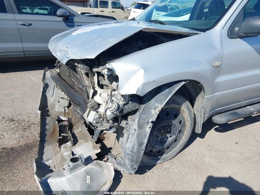 2005 Mercury Mariner Luxury/Premier VIN: 4M2YU56155DJ06054 Lot: 43261014