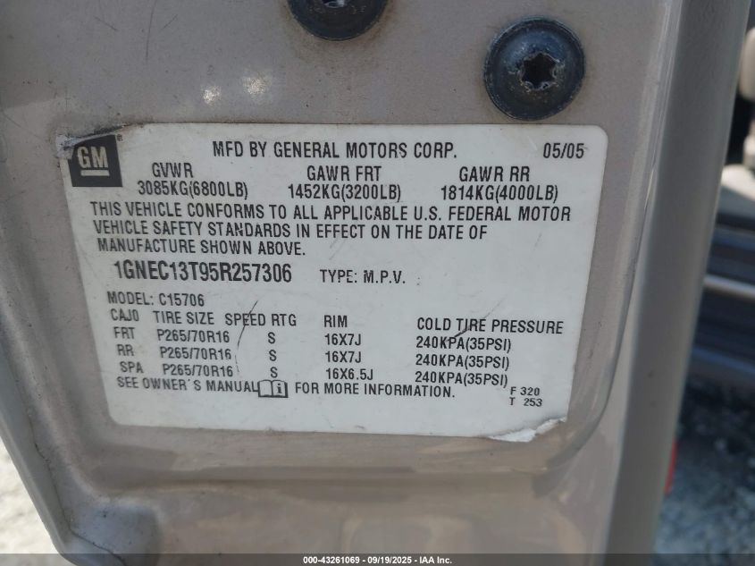 2005 Chevrolet Tahoe Ls VIN: 1GNEC13T95R257306 Lot: 43261069