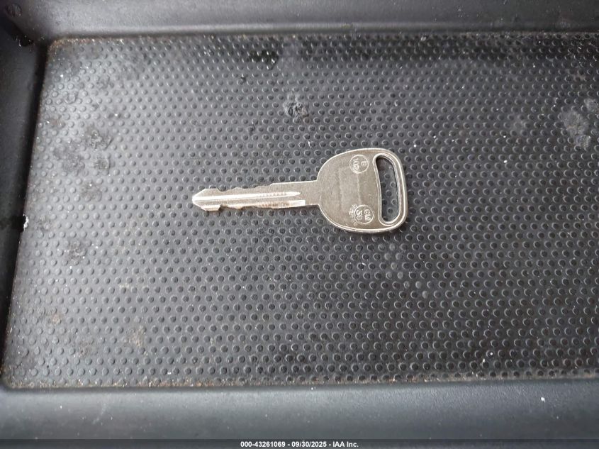 2005 Chevrolet Tahoe Ls VIN: 1GNEC13T95R257306 Lot: 43261069