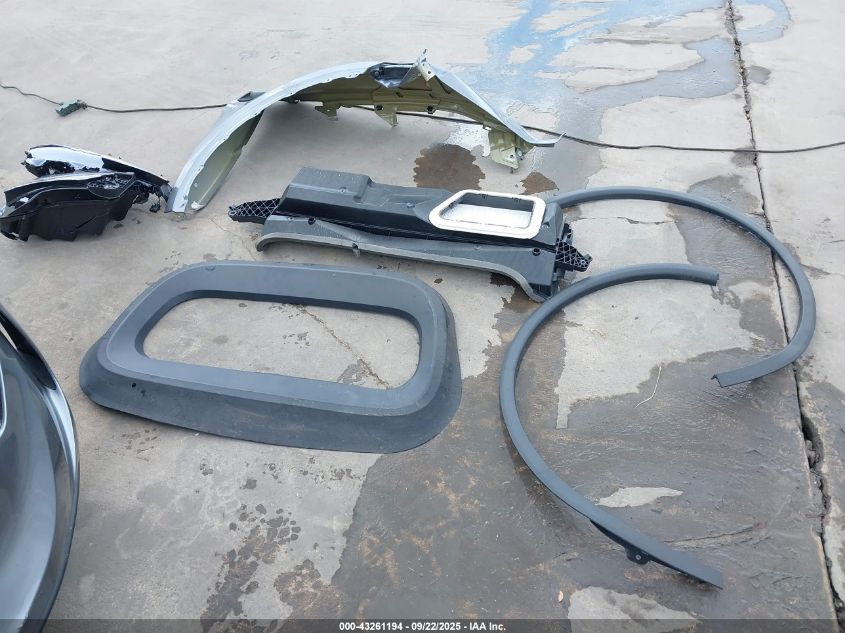 2026 Tesla Model Y VIN: 7SAYGDEE9TA455316 Lot: 43261194