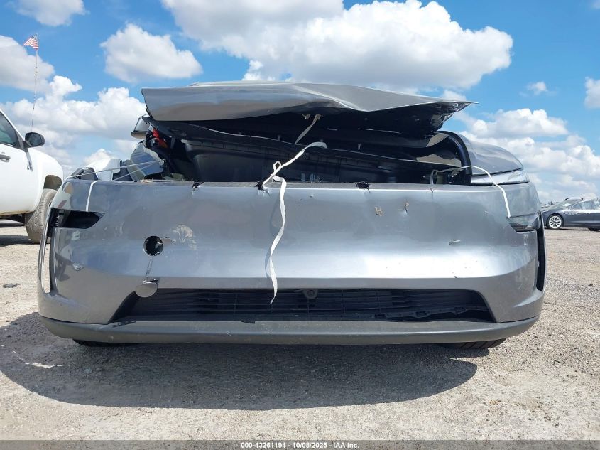 2026 Tesla Model Y VIN: 7SAYGDEE9TA455316 Lot: 43261194