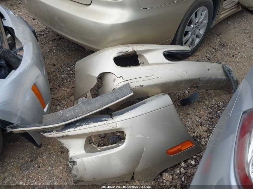 2004 Lexus Es 330 VIN: JTHBA30G645013265 Lot: 43261218