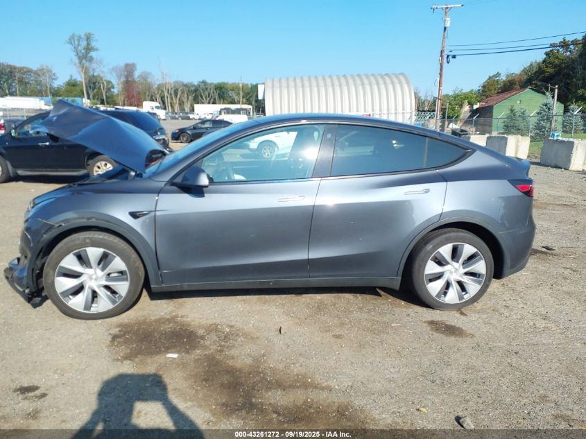 2023 Tesla Model Y Awd/Long Range Dual Motor All-Wheel Drive VIN: 7SAYGDEE1PA119472 Lot: 43261272