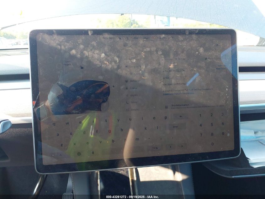 2023 Tesla Model Y Awd/Long Range Dual Motor All-Wheel Drive VIN: 7SAYGDEE1PA119472 Lot: 43261272