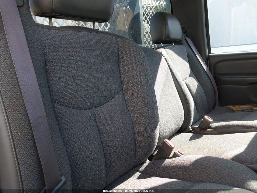 2007 Chevrolet Silverado 3500 Chassis Classic Work Truck VIN: 1GBJC34U77E154510 Lot: 43261597