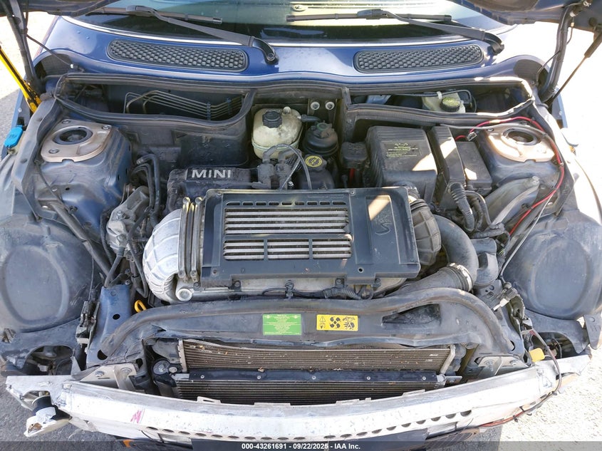 2005 Mini Cooper S VIN: WMWRH33475TF82636 Lot: 43261691