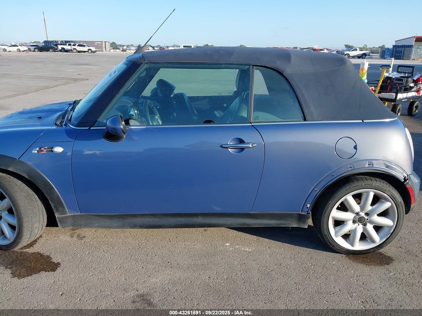 2005 Mini Cooper S VIN: WMWRH33475TF82636 Lot: 43261691