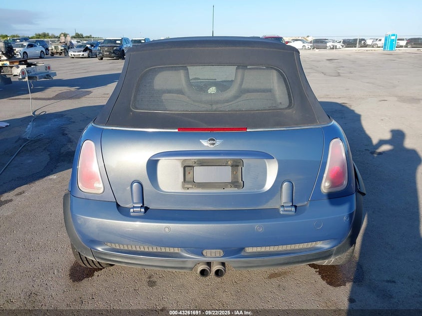 2005 Mini Cooper S VIN: WMWRH33475TF82636 Lot: 43261691