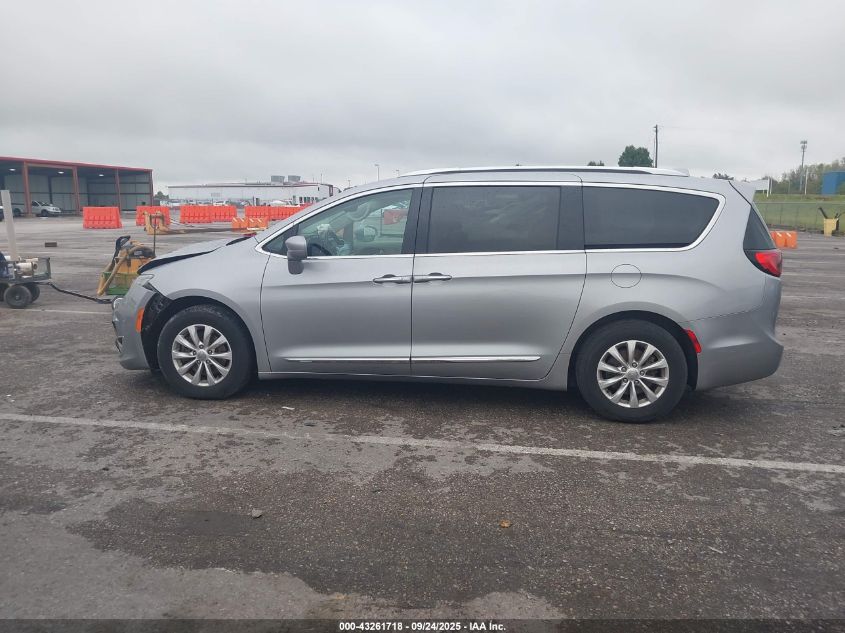 2018 Chrysler Pacifica Touring L VIN: 2C4RC1BG2JR154053 Lot: 43261718