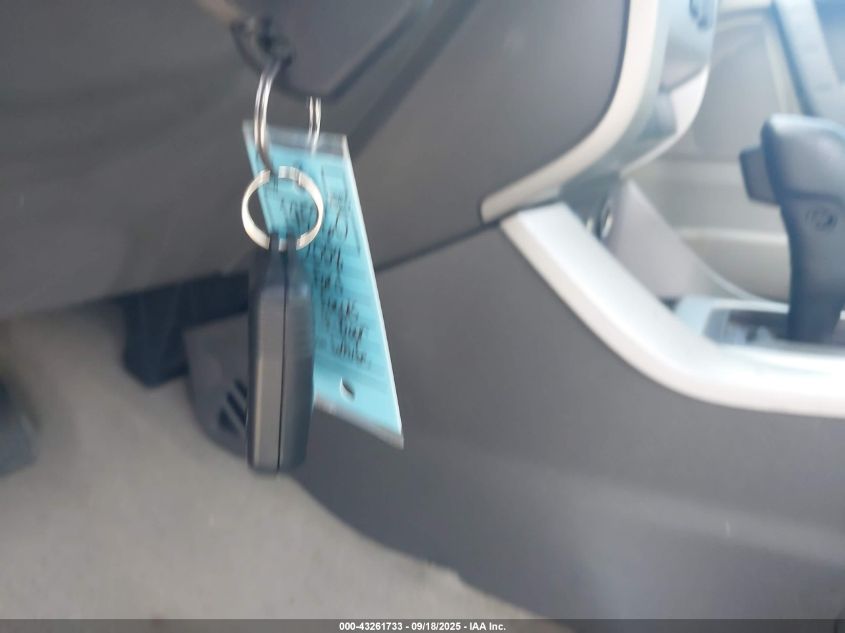 2008 Ford Focus Se/Ses VIN: 1FAHP35N78W195260 Lot: 43261733