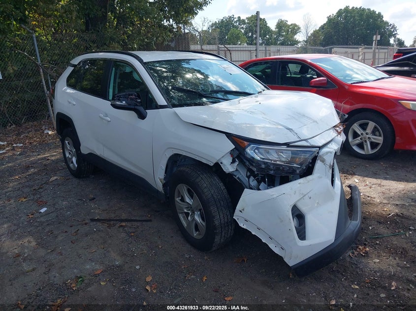 2021 TOYOTA RAV4 XLE - 2T3W1RFV3MC117489