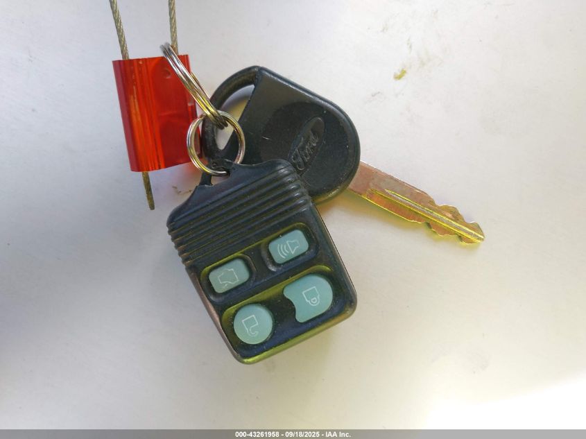 2008 Ford Focus Se/Ses VIN: 1FAHP35N88W100768 Lot: 43261958