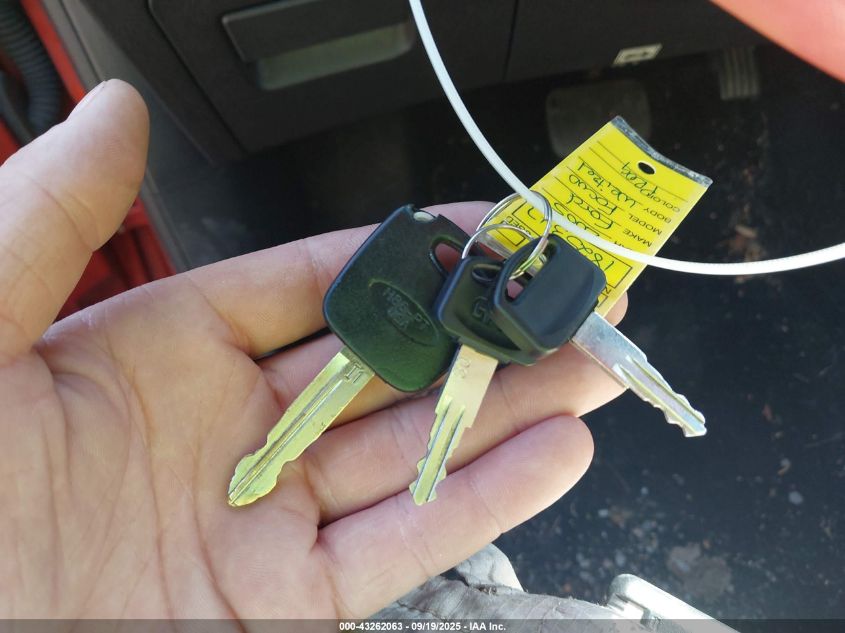 2005 Ford Focus Zx3 VIN: 3FAFP31N85R154468 Lot: 43262063