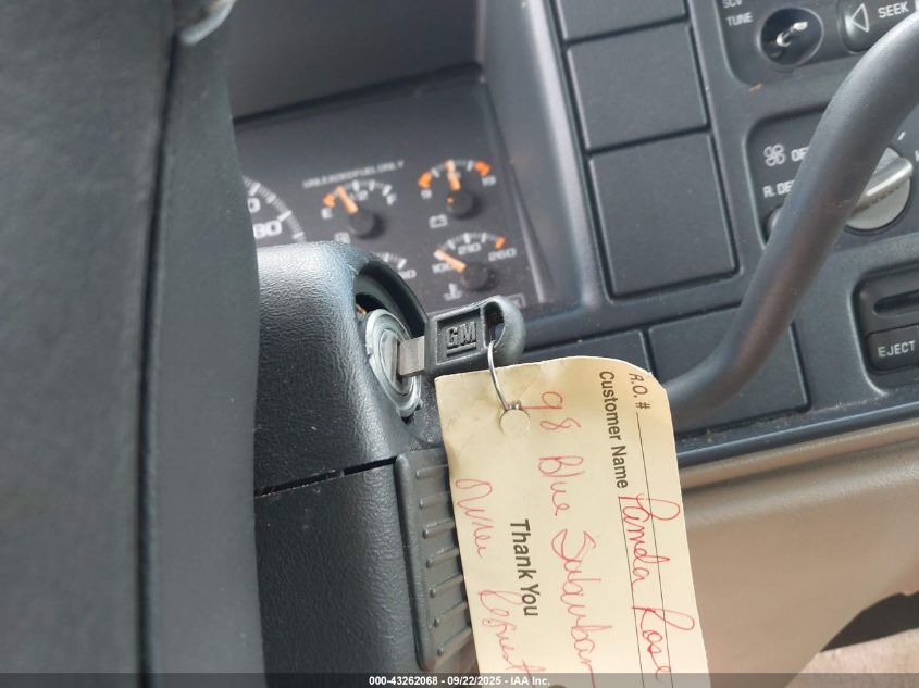 1998 Chevrolet Suburban 1500 VIN: 1GNEC16R5WJ301978 Lot: 43262068