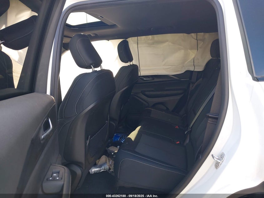 2024 JEEP GRAND CHEROKEE LAREDO X 4X4 - 1C4RJHAG5RC247363