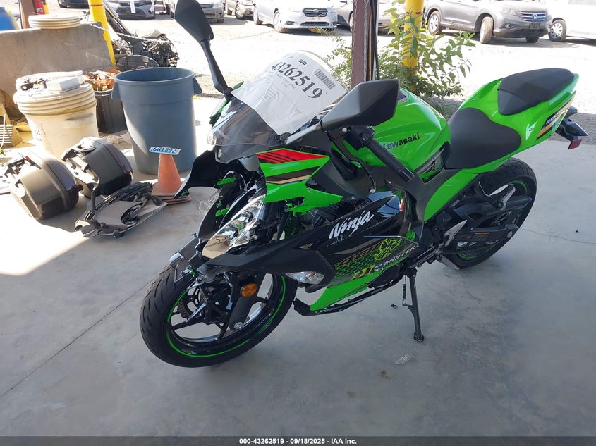 JKAEXKG10LDA82057 2020 KAWASAKI EX photo no. 2