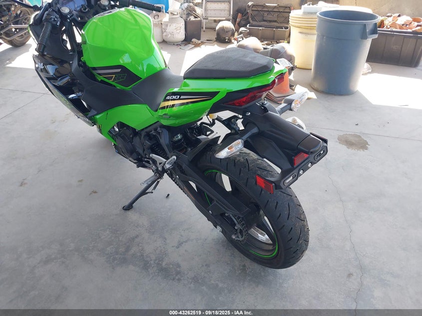JKAEXKG10LDA82057 2020 KAWASAKI EX photo no. 3