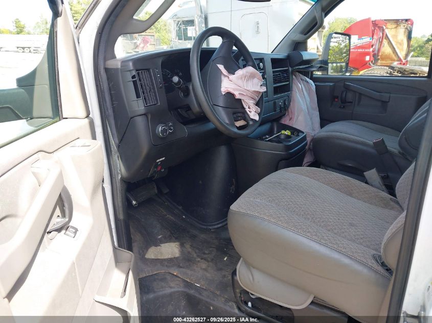 2017 Chevrolet Express Cutaway 4500 Series VIN: 1HA6GVCG8HN007994 Lot: 43262527