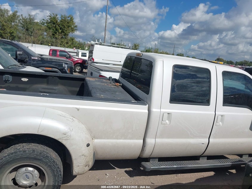 2011 Ford F-450 Lariat VIN: 1FT8W4DT8BEA71692 Lot: 43262667