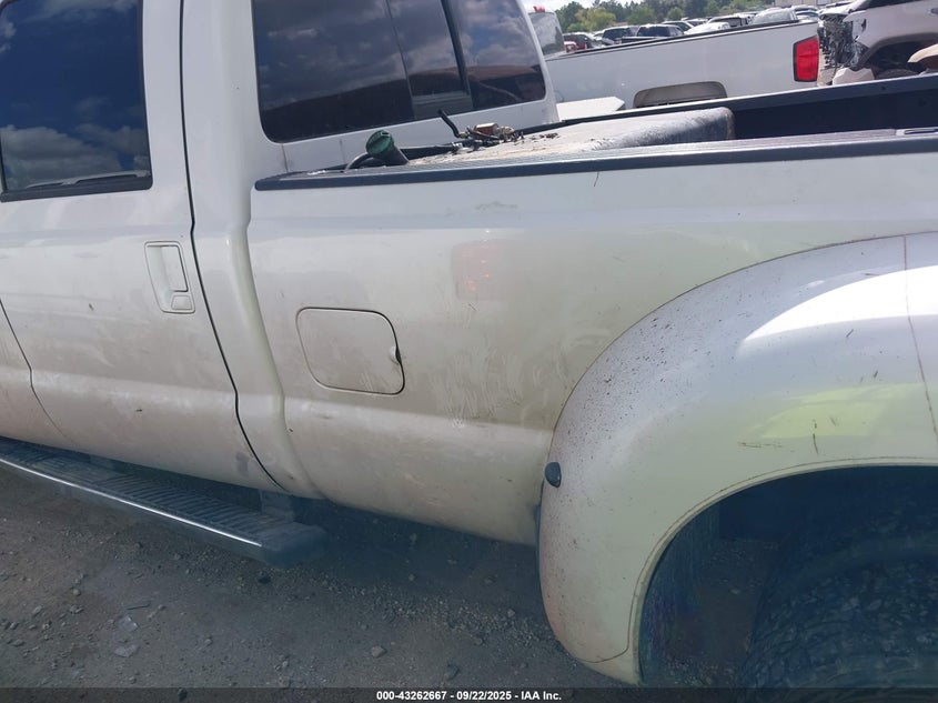 2011 Ford F-450 Lariat VIN: 1FT8W4DT8BEA71692 Lot: 43262667