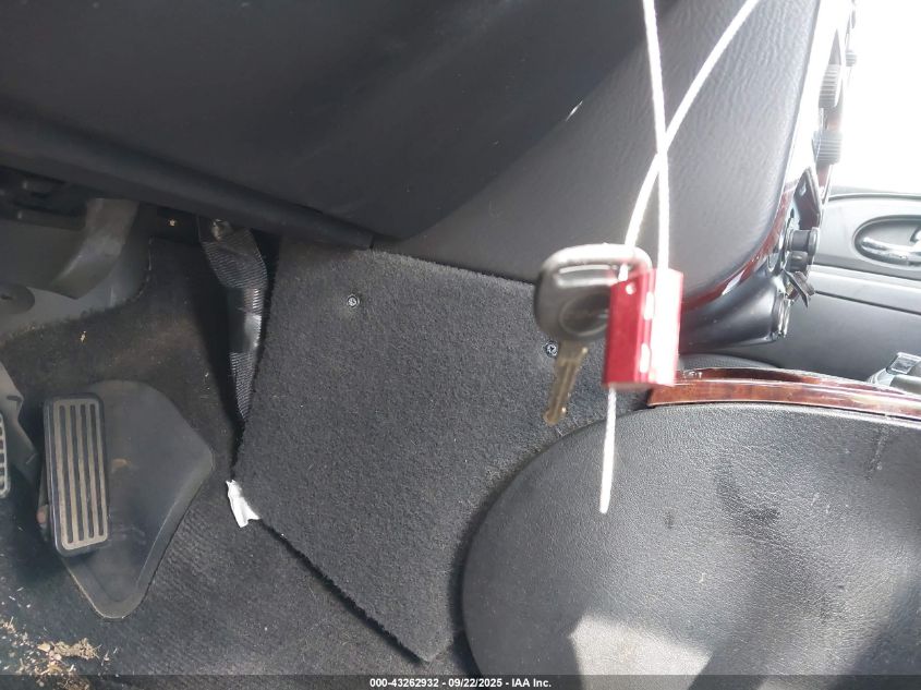 2005 GMC Envoy Slt VIN: 1GKDS13S552251756 Lot: 43262932