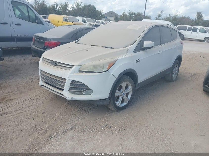 Vin: 1fmcu9gx2dua61756, lot: 43757552, ford escape se 20132