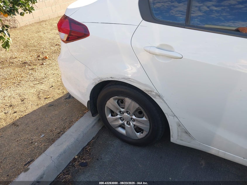 2018 KIA FORTE LX - 3KPFK4A78JE168548