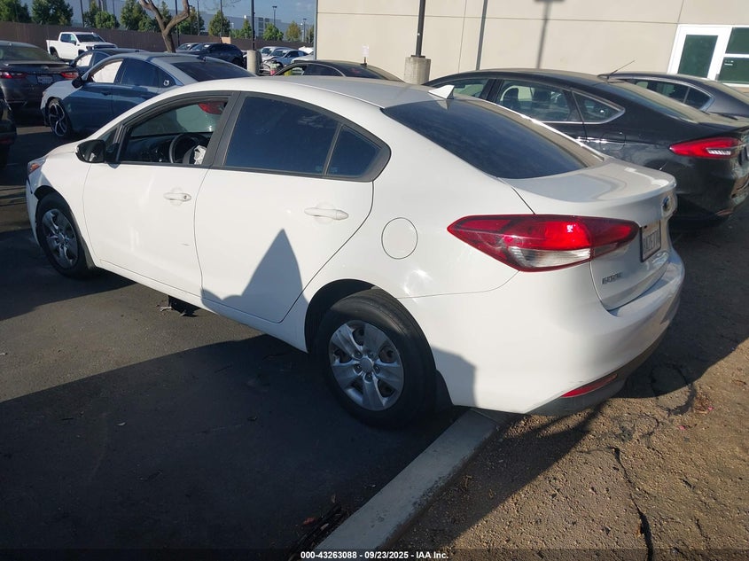 2018 KIA FORTE LX - 3KPFK4A78JE168548
