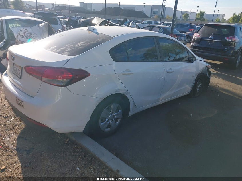 2018 KIA FORTE LX - 3KPFK4A78JE168548