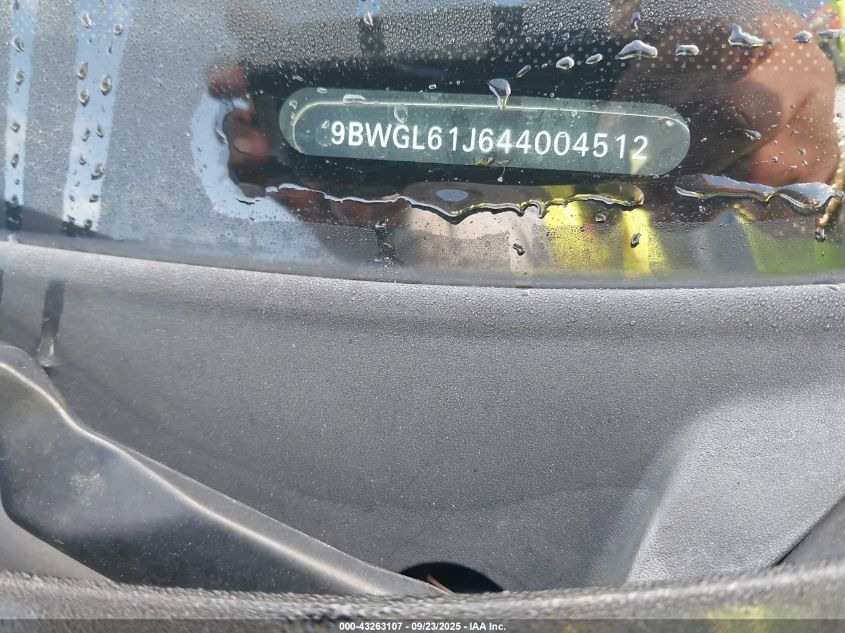 2004 Volkswagen Golf Gls 2.0L VIN: 9BWGL61J644004512 Lot: 43263107