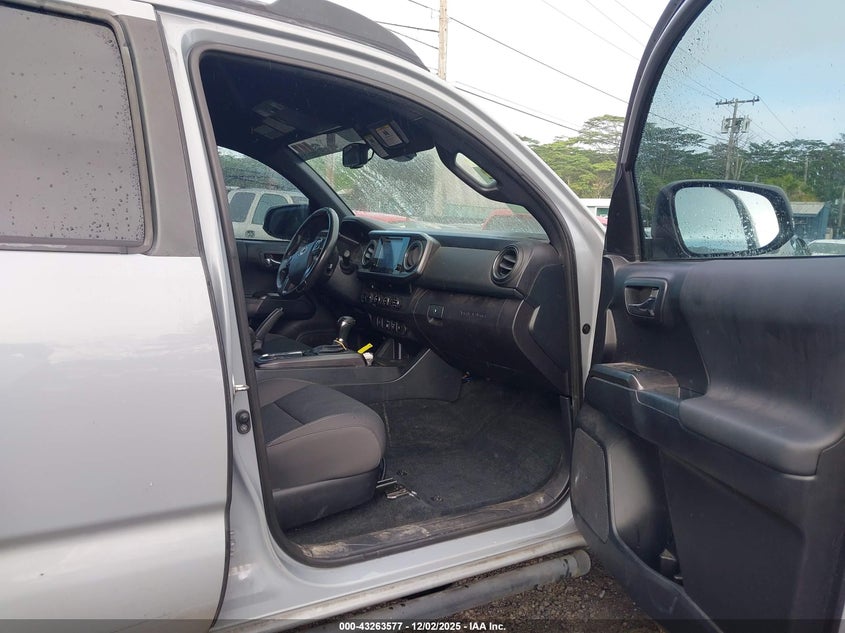 3TMDZ5BN8JM048213 2018 TOYOTA TACOMA photo no. 5