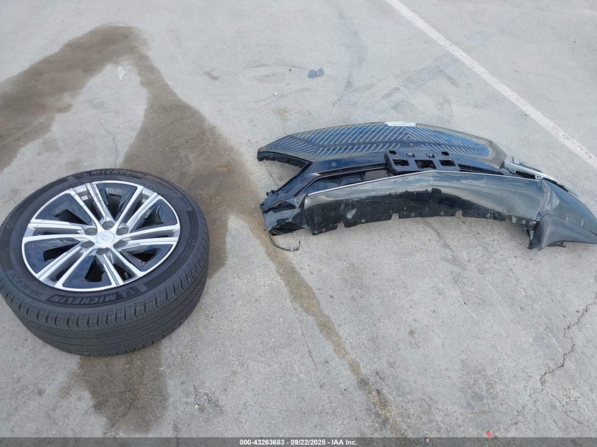 2025 Cadillac Lyriq Luxury W/1Sc VIN: 1GYKPNRKXSZ301535 Lot: 43263683