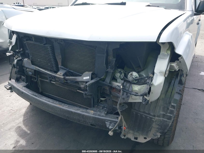 2019 NISSAN FRONTIER SV - 1N6AD0ERXKN706721