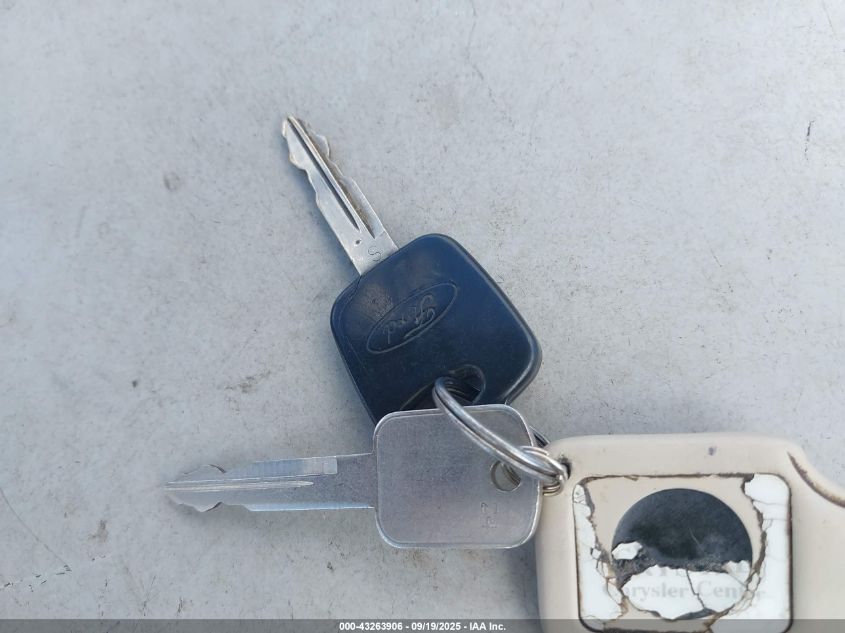 2000 Ford Explorer Sport VIN: 1FMYU60X2YUB09440 Lot: 43263906