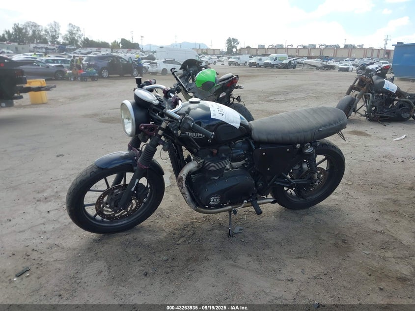 2016 TRIUMPH MOTORCYCLE STREET TWIN SMTD31GN5GT745174