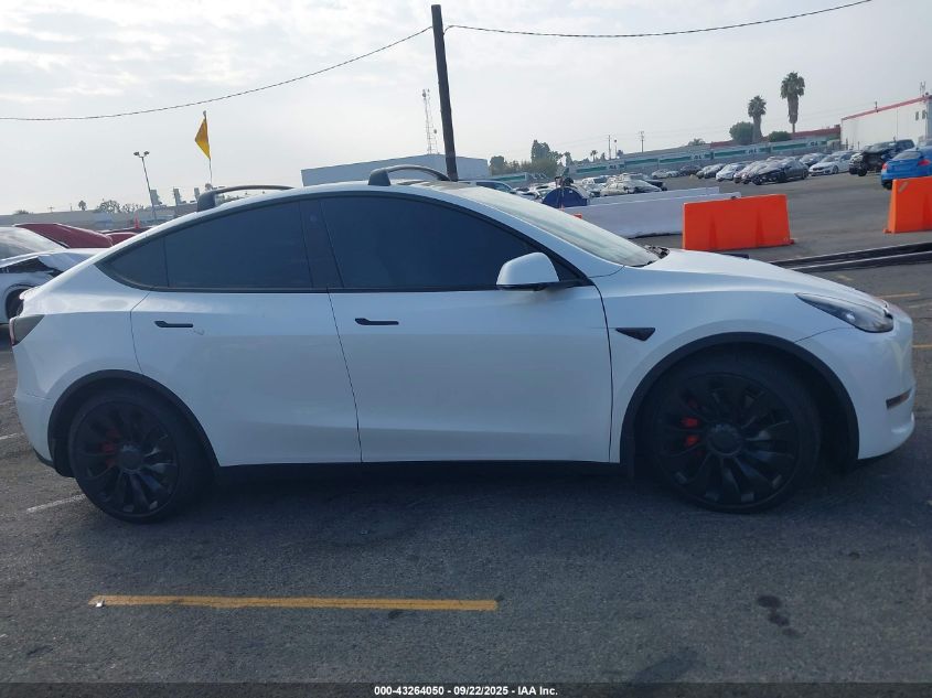2022 Tesla Model Y Performance Dual Motor All-Wheel Drive VIN: 7SAYGDEF6NF538958 Lot: 43264050
