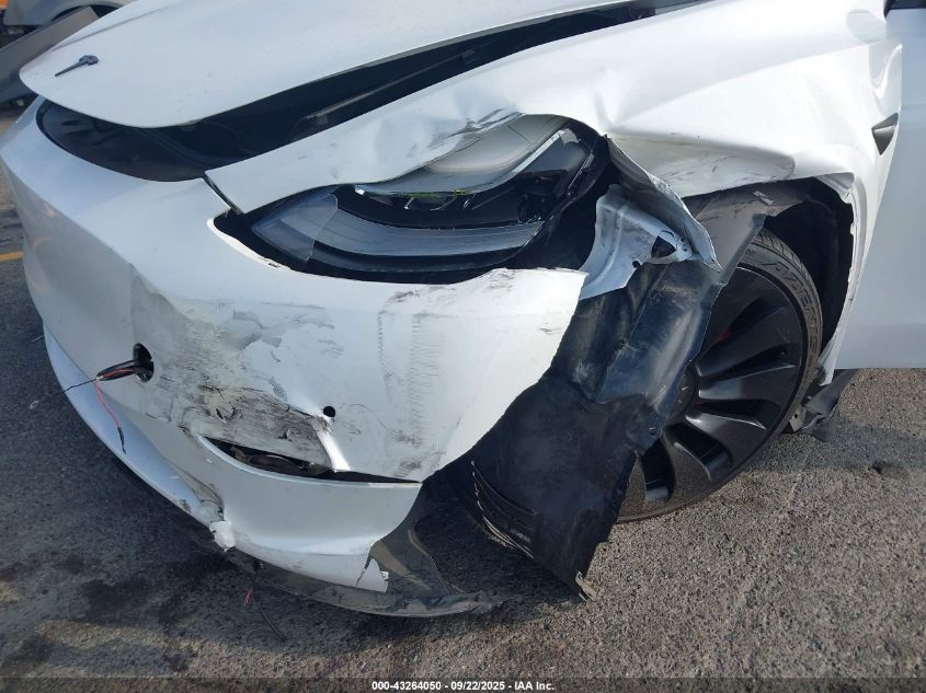 2022 Tesla Model Y Performance Dual Motor All-Wheel Drive VIN: 7SAYGDEF6NF538958 Lot: 43264050