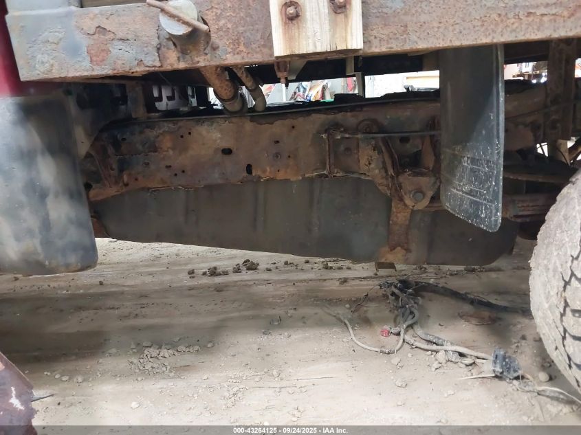 2002 Ford F-250 Xl/Xlt VIN: 1FTNF21L72ED15246 Lot: 43264125