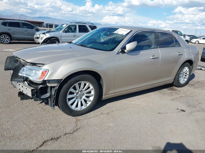 Vin: 2c3ccaag1ch312368, lot: 43758749, chrysler 300 20122