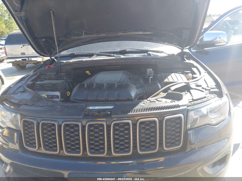 1J4RR6GT2BC703448 2011 JEEP GRAND CHEROKEE photo no. 10