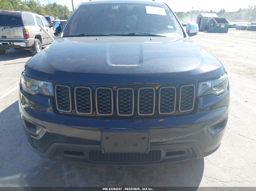 1J4RR6GT2BC703448 2011 JEEP GRAND CHEROKEE photo no. 11