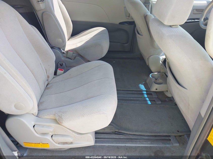 2012 Toyota Sienna Le V6 8 Passenger VIN: 5TDKK3DC0CS272798 Lot: 43264548