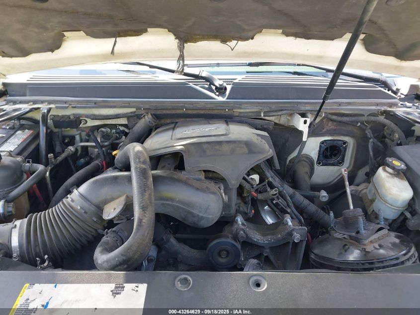 2007 Cadillac Escalade Standard VIN: 1GYEC63887R275441 Lot: 43264629