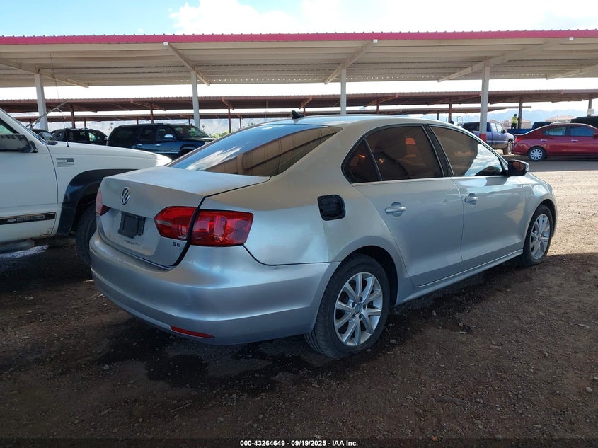 3VWD17AJ7EM357191 2014 VOLKSWAGEN JETTA photo no. 4