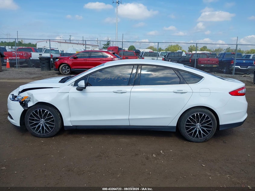 2014 FORD FUSION S 1FA6P0G75E5358025